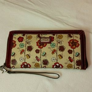 Fossil Florals wallet/Clutch
